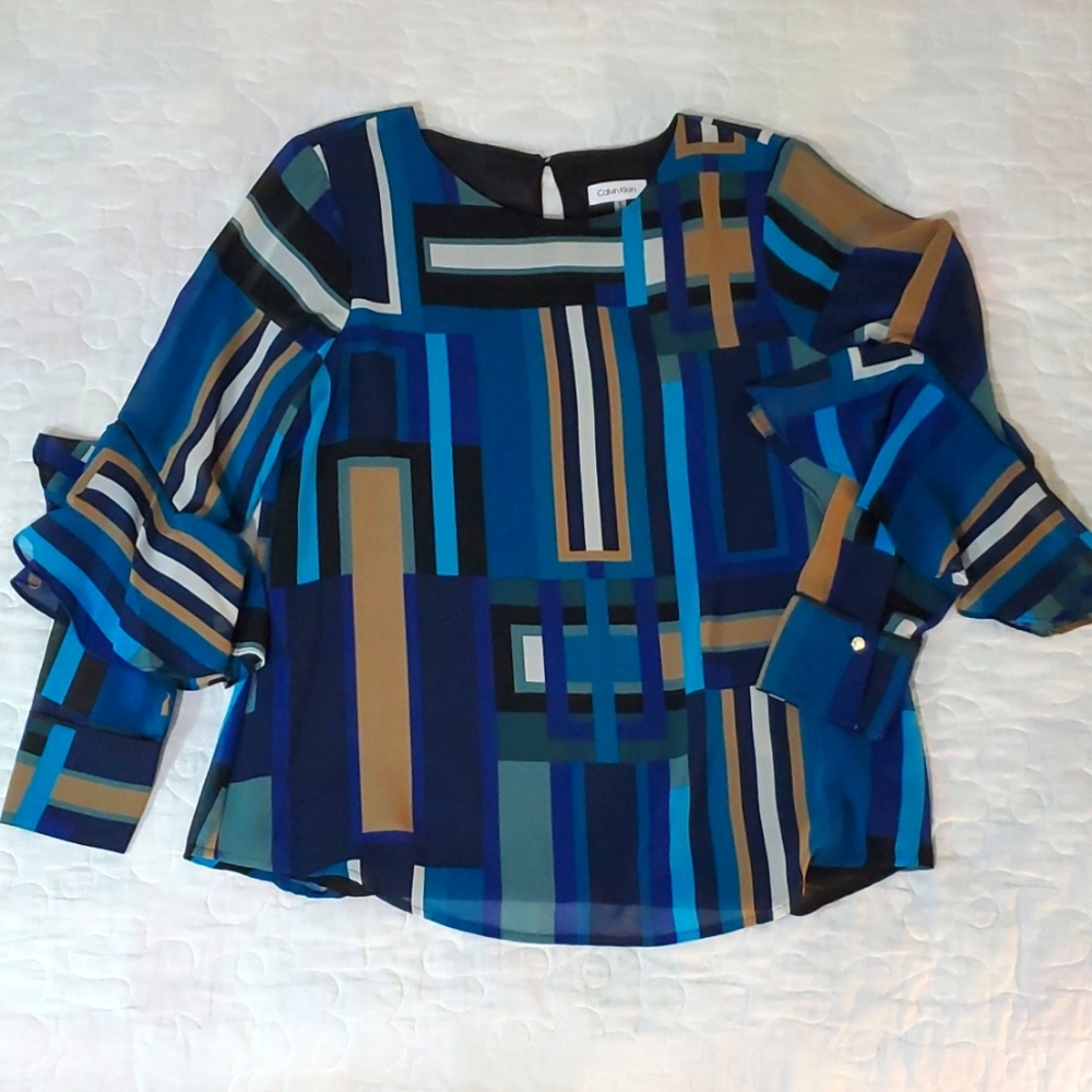 Calvin Klein Women's Geometric Print, Long Ruffled Sleeve Blouse, Size Medium